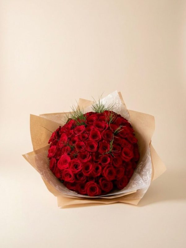 100 rose bouquet Gold Coast with premium fresh roses arranged in a large round bouquet, available in red or pink