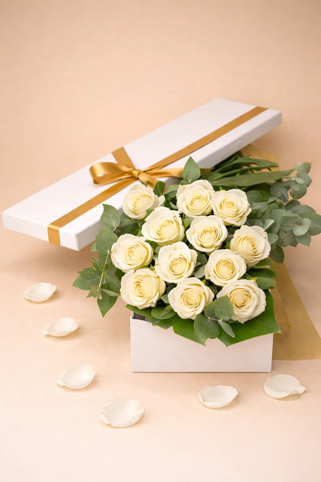 Long Stem White Roses in Box (Aiko)