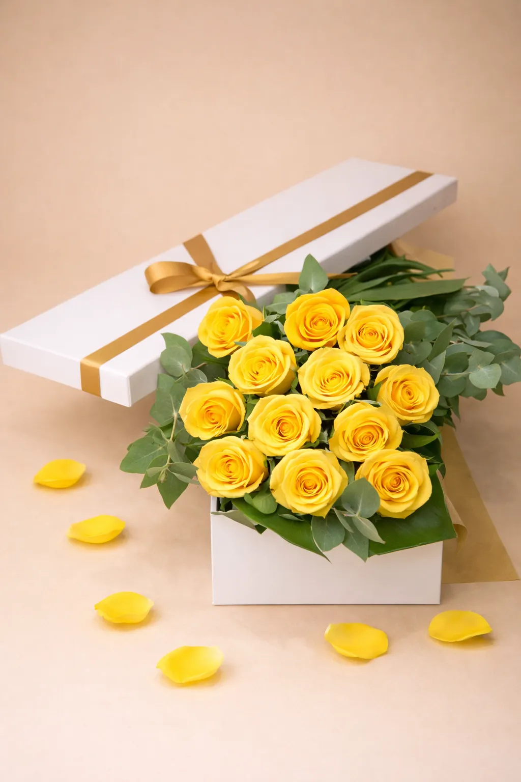 Long Stem Yellow Roses in Box (Aiko)