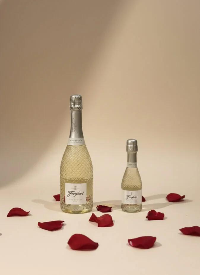 Prosecco gift bottle perfect for celebrations with delivery on the Gold Coast