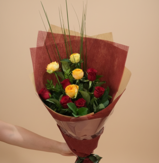 Mix Of Roses Bouquet