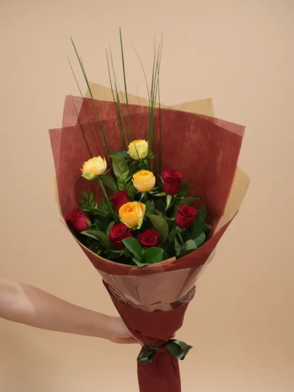 Fresh red and yellow rose bouquet Gold Coast florist same day delivery with premium mixed roses