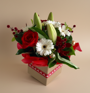 Christmas flower arrangement with red rose, white gerberas and lilies in a festive gift box – Flowers of Southport
